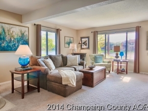 2118 Sunview Dr, Champaign, IL 61821 photo 4