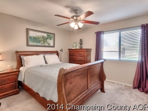 2118 Sunview Dr, Champaign, IL 61821 photo 17
