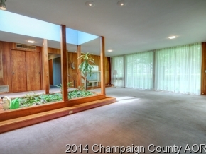 508 S Lincoln St, Philo, IL 61864 photo 4