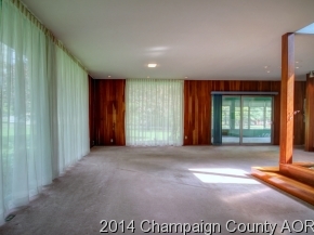 508 S Lincoln St, Philo, IL 61864 photo 2