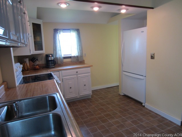 1151 Cr 2250 E, Sidney, IL 61877 photo 4