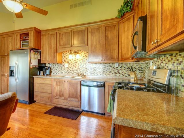 610 High Hill Rd, Philo, IL 61864 photo 2