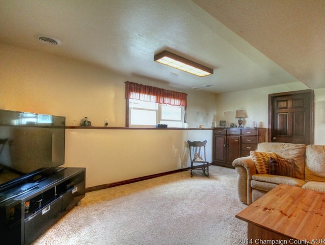 610 High Hill Rd, Philo, IL 61864 photo 19