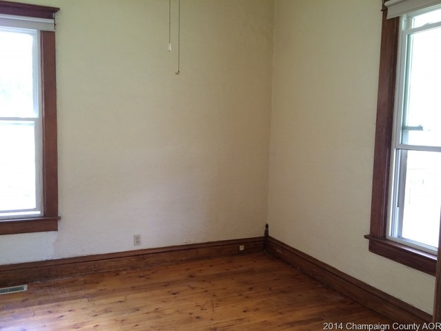 349 W Wing, Bement, IL 61813 photo 6