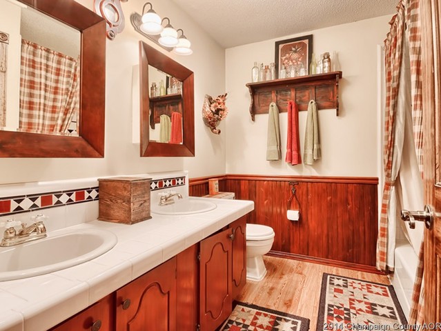 301 E Thomas St, Ludlow, IL 60949 photo 15