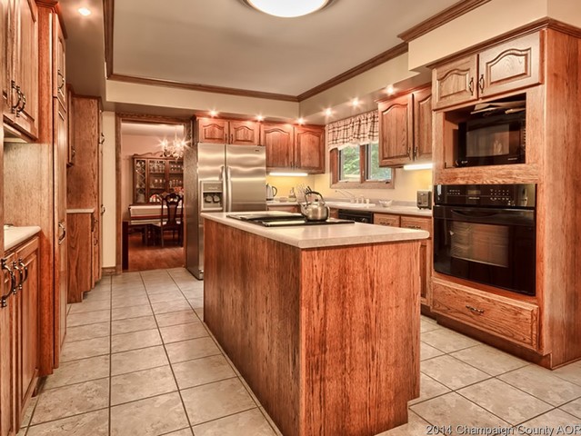 2103 Bristol Rd, Champaign, IL 61821 photo 8