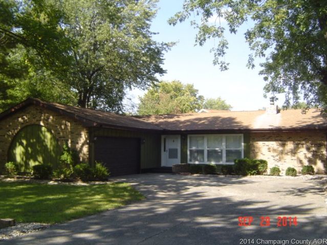915 Pinecrest Dr, Rantoul, IL 61866 photo 1