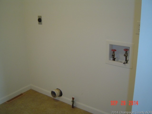 915 Pinecrest Dr, Rantoul, IL 61866 photo 21