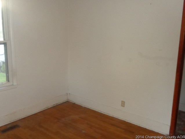 1017 Moultrie Ave, Mattoon, IL 61938 photo 9