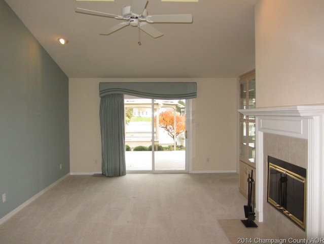 2516 Windward Blvd, Champaign, IL 61821 photo 2