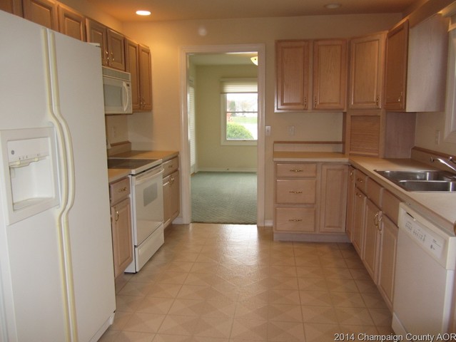 2516 Windward Blvd, Champaign, IL 61821 photo 6