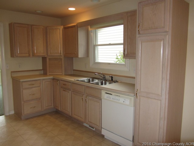 2516 Windward Blvd, Champaign, IL 61821 photo 8
