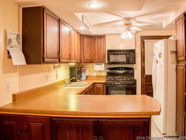 403 E Mcclelland St, Monticello, IL 61856 photo 9