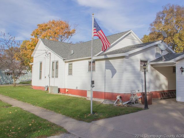 403 E Mcclelland St, Monticello, IL 61856 photo 3