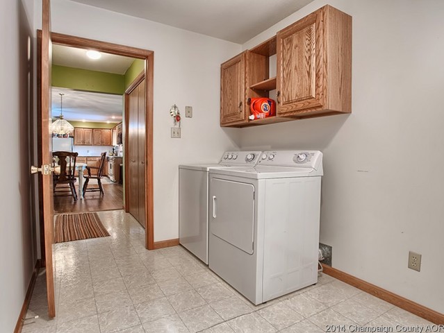 281 E Moultrie, Bement, IL 61813 photo 16