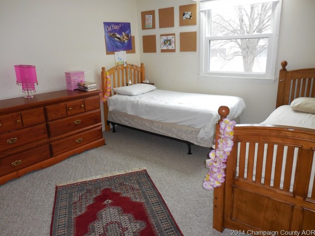 2006 Crescent Dr, Champaign, IL 61821 photo 11