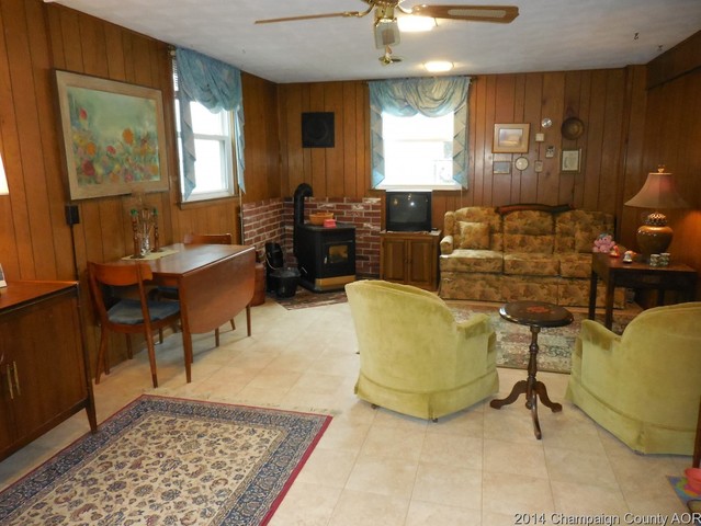 2006 Crescent Dr, Champaign, IL 61821 photo 16