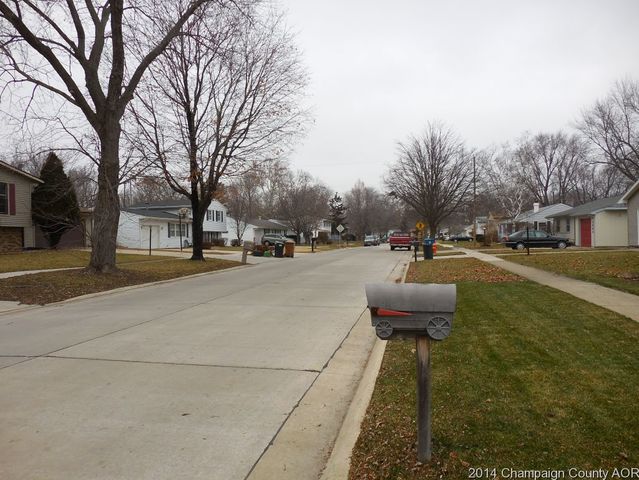 2006 Crescent Dr, Champaign, IL 61821 photo 23