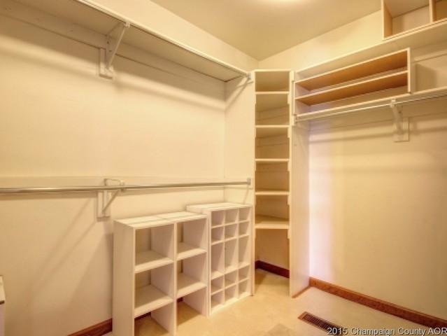 2801 Galen Dr, Champaign, IL 61821 photo 7