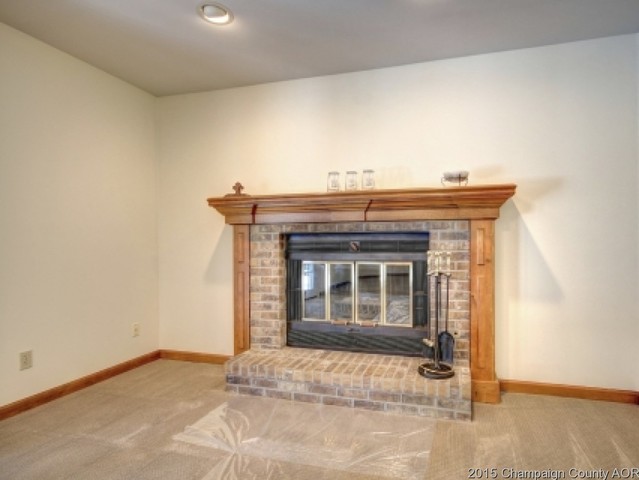 2801 Galen Dr, Champaign, IL 61821 photo 5