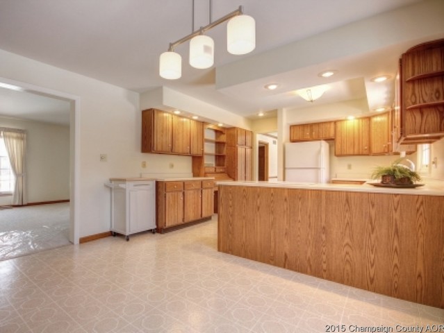 2801 Galen Dr, Champaign, IL 61821 photo 10