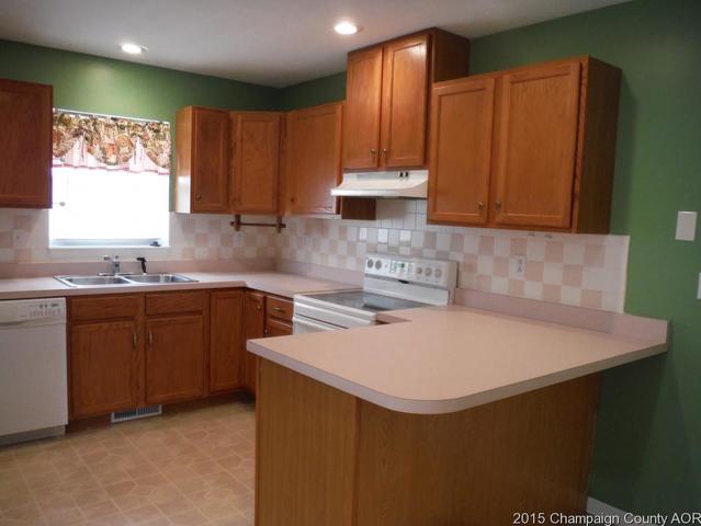 605 Valley View Dr, Philo, IL 61864 photo 7