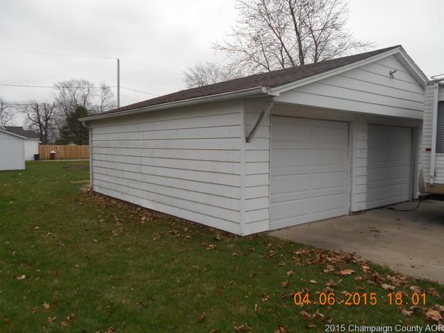 206 N Main St, Fithian, IL 61844 photo 5