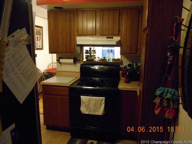 206 N Main St, Fithian, IL 61844 photo 9