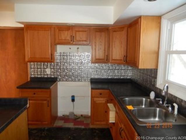 1218 Paula Dr, Champaign, IL 61821 photo 9