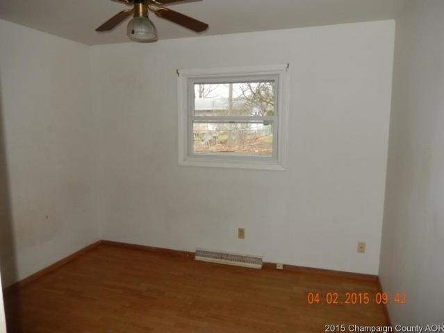 1218 Paula Dr, Champaign, IL 61821 photo 8