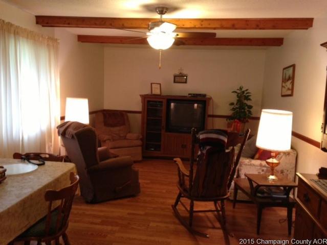 1037 Pinecrest Dr, Rantoul, IL 61866 photo 8