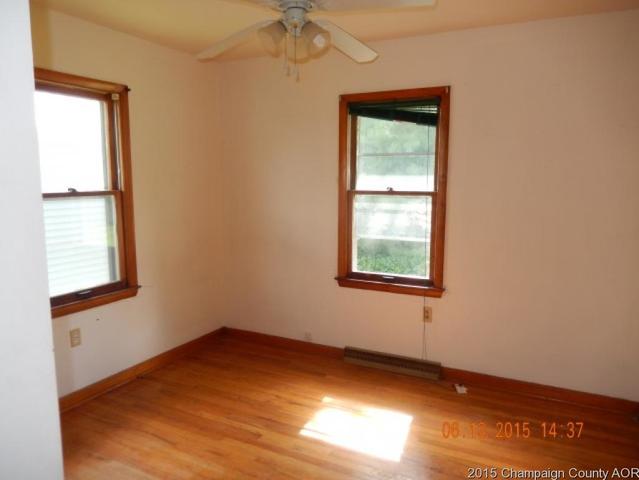 223 S Elm St, Arthur, IL 61911 photo 10