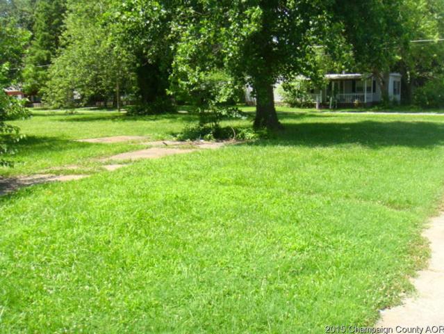 407 N Ward St, Benton, IL 62812 photo 2