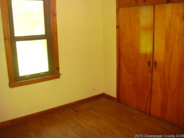 407 N Ward St, Benton, IL 62812 photo 12