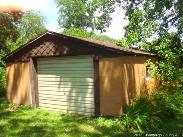 407 N Ward St, Benton, IL 62812 photo 5