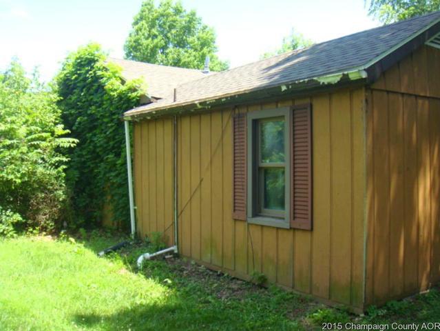 407 N Ward St, Benton, IL 62812 photo 3