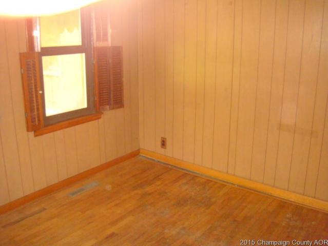 407 N Ward St, Benton, IL 62812 photo 11