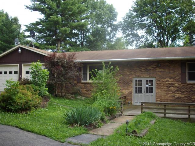 19 Hickory Ln, White Heath, IL 61884 photo 1