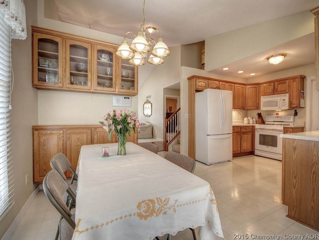 2522 Windward, Champaign, IL 61821 photo 5