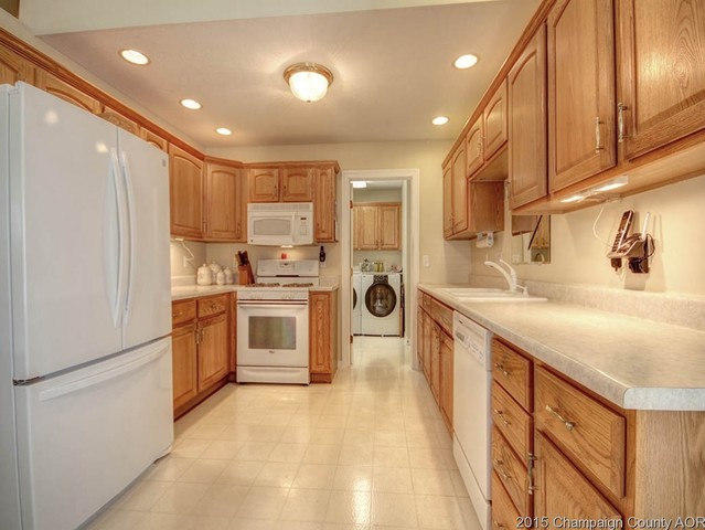 2522 Windward, Champaign, IL 61821 photo 7
