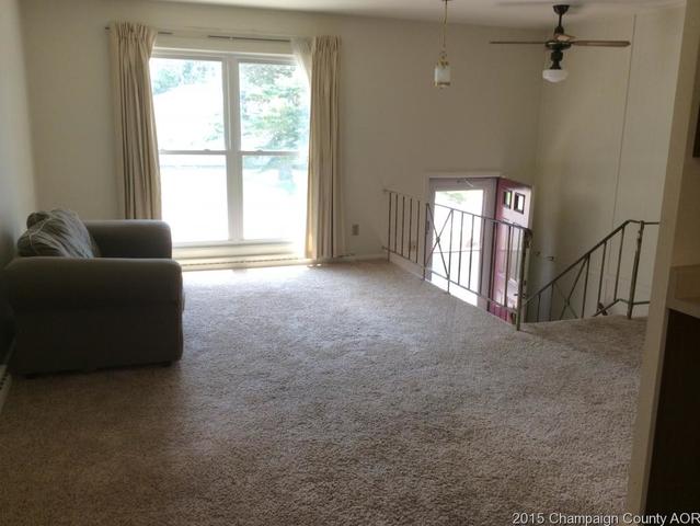 2904 Willowpark Dr, Champaign, IL 61821 photo 5