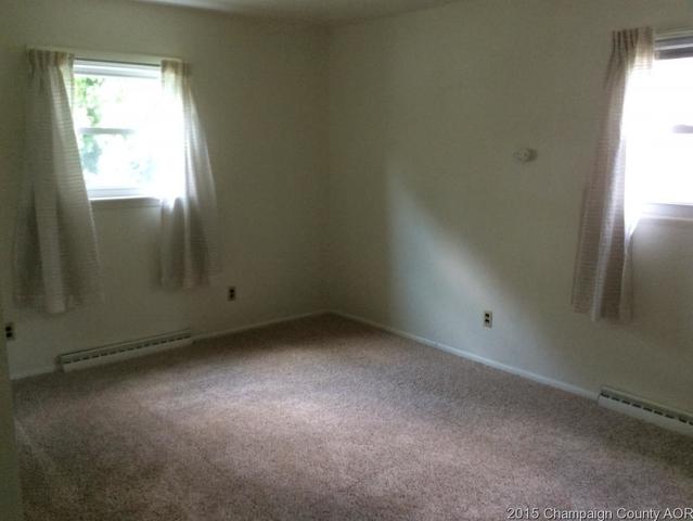 2904 Willowpark Dr, Champaign, IL 61821 photo 6