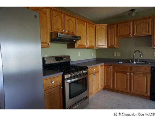 110 E Benham, Tolono, IL 61880 photo 8