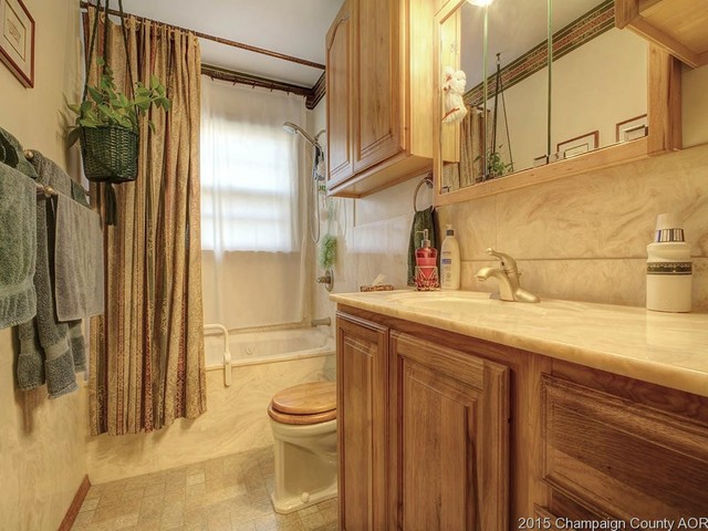 2308 Brett Dr, Champaign, IL 61821 photo 14