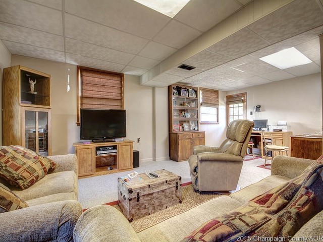 2308 Brett Dr, Champaign, IL 61821 photo 16