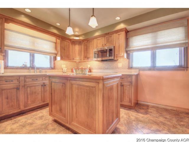 310 E Leverett Rd, Champaign, IL 61822 photo 10