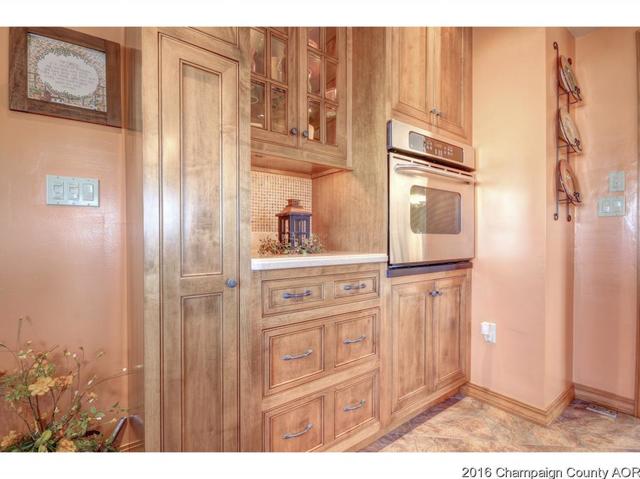310 E Leverett Rd, Champaign, IL 61822 photo 8