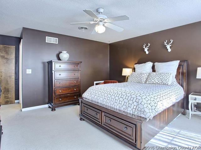 1406 Devonshire Dr, Champaign, IL 61821 photo 17