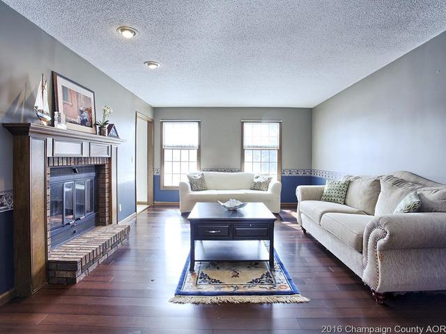 1406 Devonshire Dr, Champaign, IL 61821 photo 3