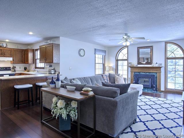1406 Devonshire Dr, Champaign, IL 61821 photo 8